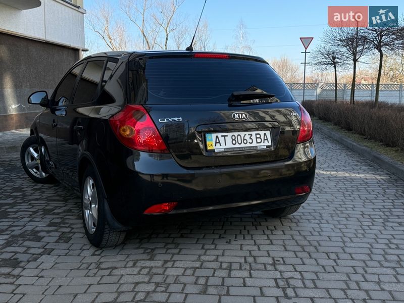 Хэтчбек Kia Ceed 2008 в Ивано-Франковске