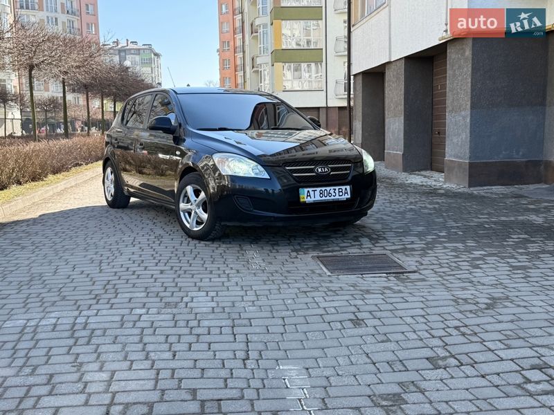 Хэтчбек Kia Ceed 2008 в Ивано-Франковске
