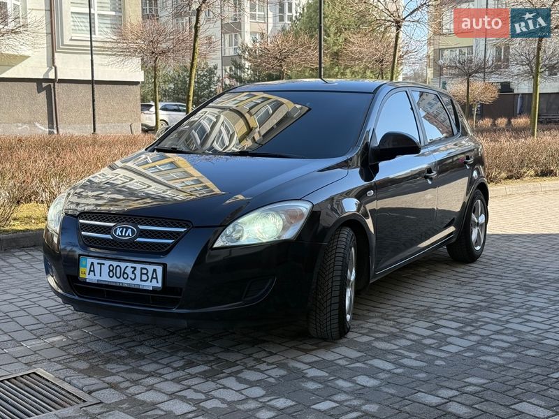 Хэтчбек Kia Ceed 2008 в Ивано-Франковске
