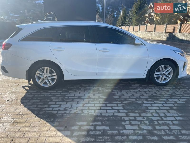 Универсал Kia Ceed 2019 в Львове