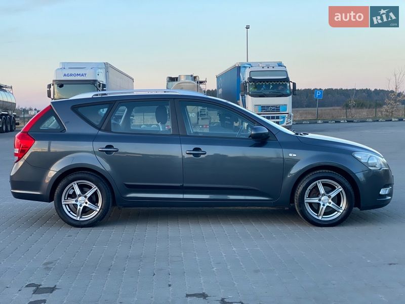 Универсал Kia Ceed 2010 в Радивилове