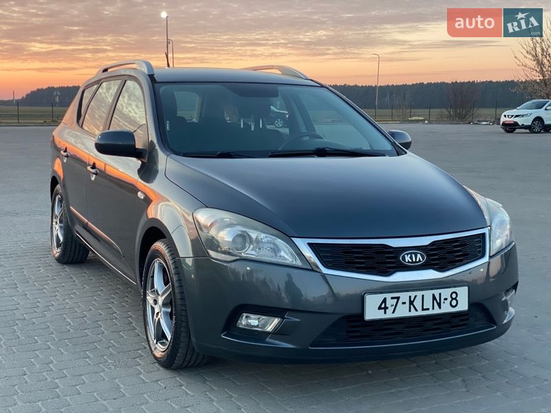 Универсал Kia Ceed 2010 в Радивилове