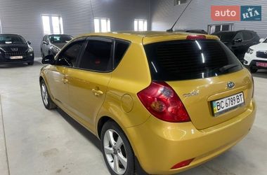 Хэтчбек Kia Ceed 2008 в Стрые