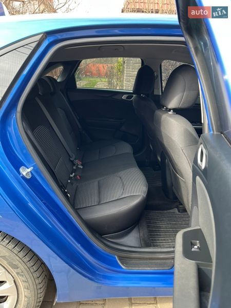 Хэтчбек Kia Ceed 2019 в Ужгороде