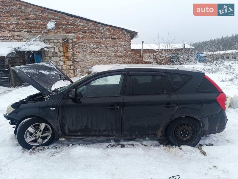 Універсал Kia Ceed 2008 в Гребінках