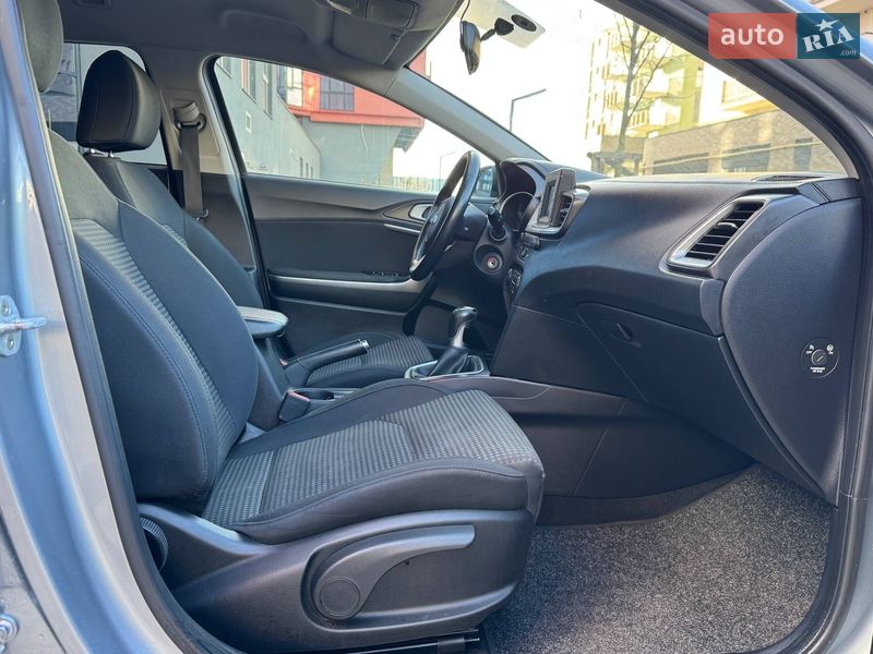 Универсал Kia Ceed 2019 в Львове