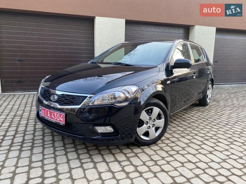 Хэтчбек Kia Ceed 2012 в Коломые