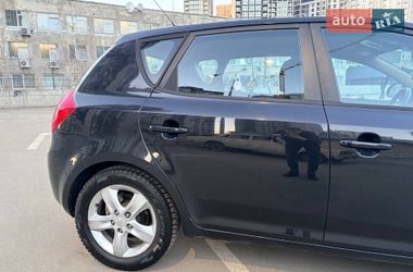 Хэтчбек Kia Ceed 2009 в Киеве