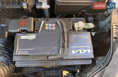 Хэтчбек Kia Ceed 2008 в Хороле