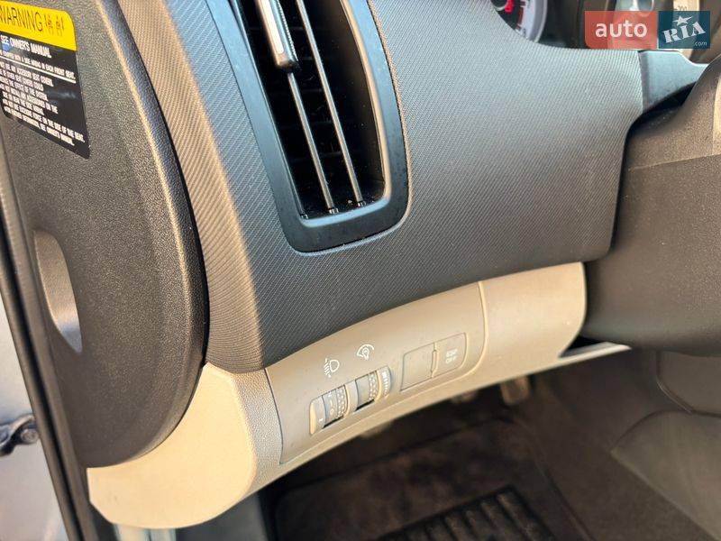 Хэтчбек Kia Ceed 2008 в Хороле