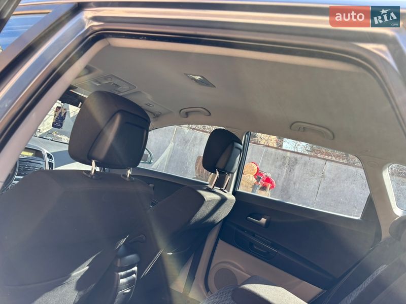 Хэтчбек Kia Ceed 2008 в Хороле