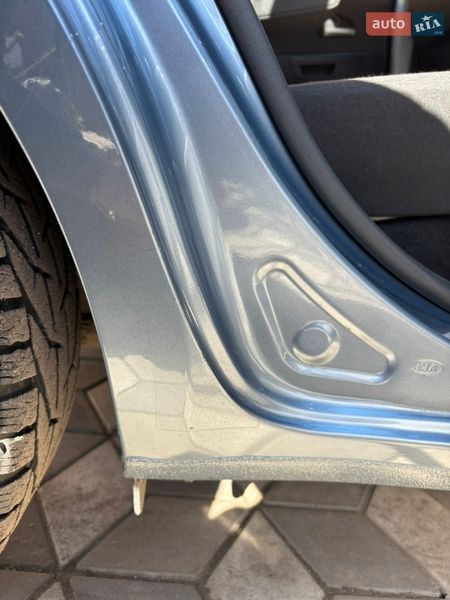Хэтчбек Kia Ceed 2008 в Хороле