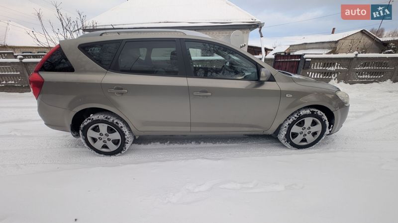 Универсал Kia Ceed 2010 в Золотоноше