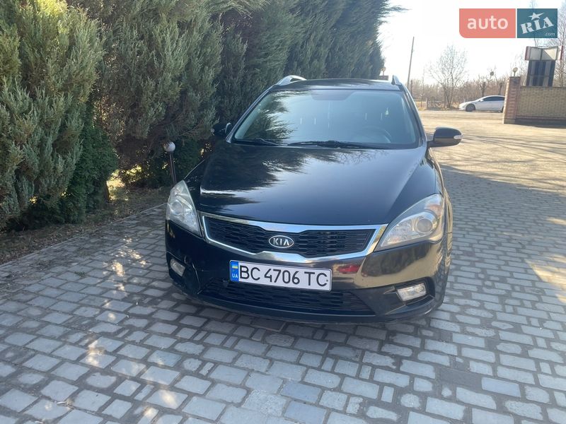 Універсал Kia Ceed 2010 в Самборі