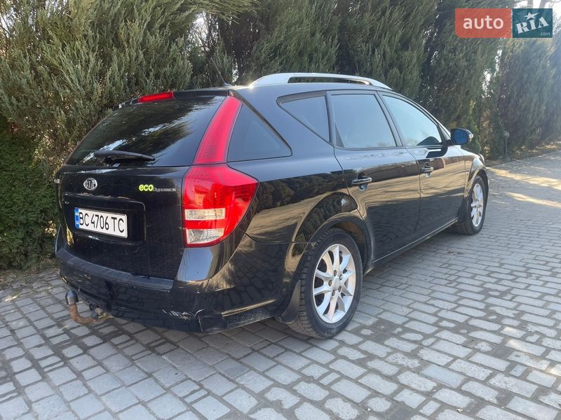 Універсал Kia Ceed 2010 в Самборі