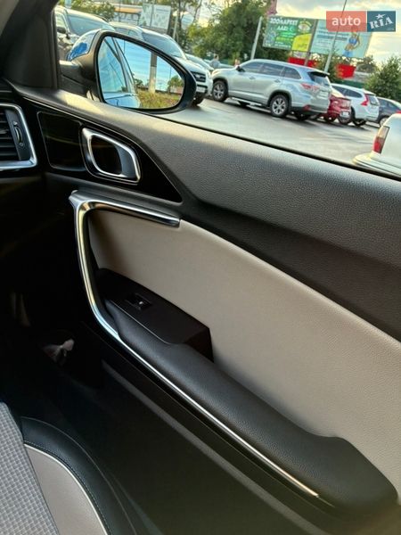 Хэтчбек Kia Ceed 2019 в Киеве