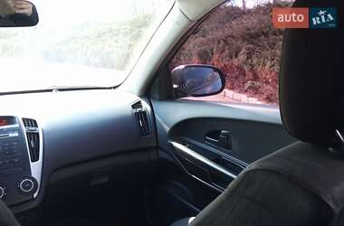 Универсал Kia Ceed 2010 в Умани