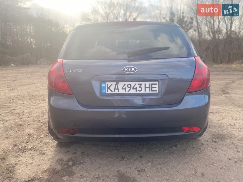 Хэтчбек Kia Ceed 2008 в Крюковщине