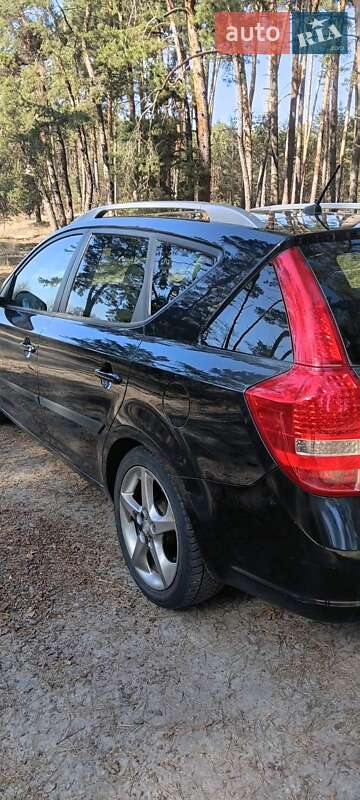 Универсал Kia Ceed 2010 в Киеве