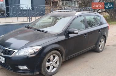 Универсал Kia Ceed 2012 в Первомайске