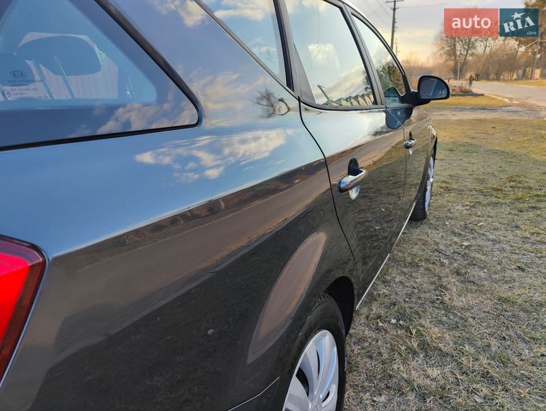 Универсал Kia Ceed 2009 в Киеве