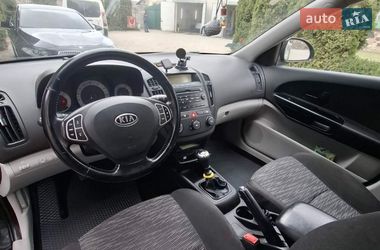 Хетчбек Kia Ceed 2007 в Золочеві