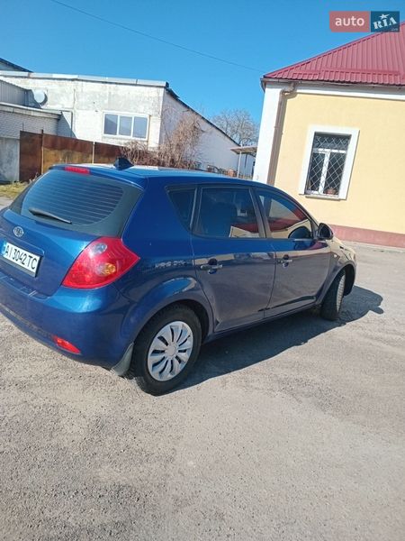 Хэтчбек Kia Ceed 2007 в Березане