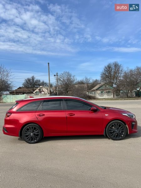 Универсал Kia Ceed 2018 в Днепре