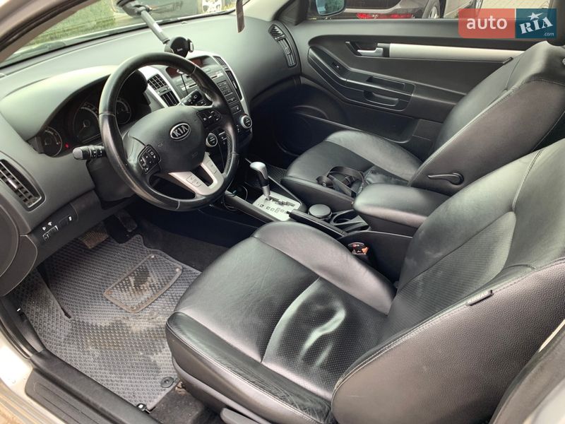 Хэтчбек Kia Ceed 2010 в Каменец-Подольском