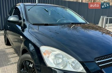 Хэтчбек Kia Ceed 2008 в Днепре