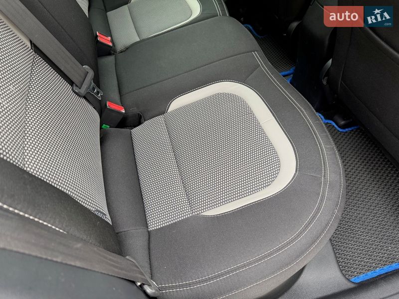 Хетчбек Kia Ceed 2013 в Запоріжжі фото 45 Хетчбек Kia Ceed 2013 в Запоріжжі