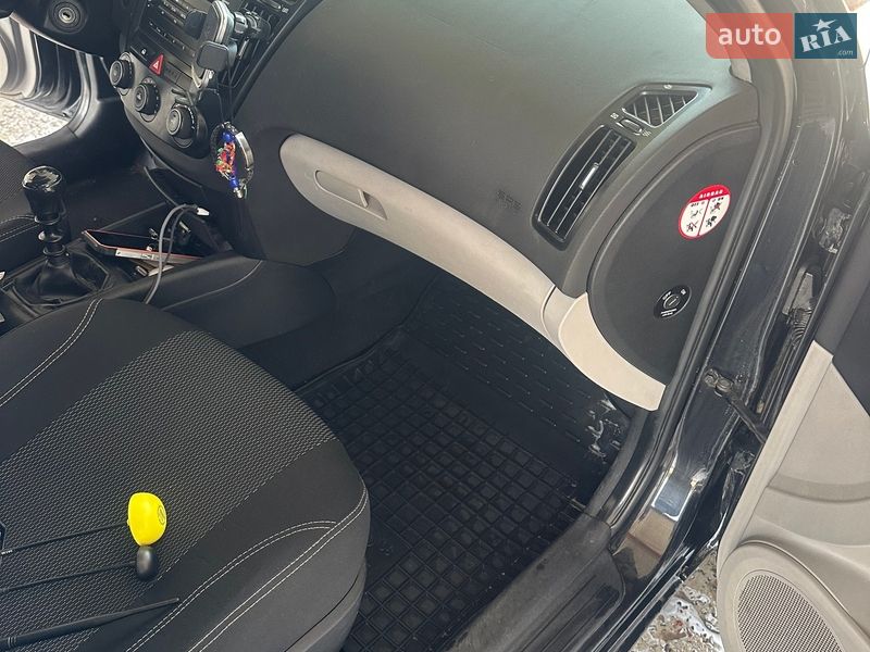 Універсал Kia Ceed 2008 в Києві