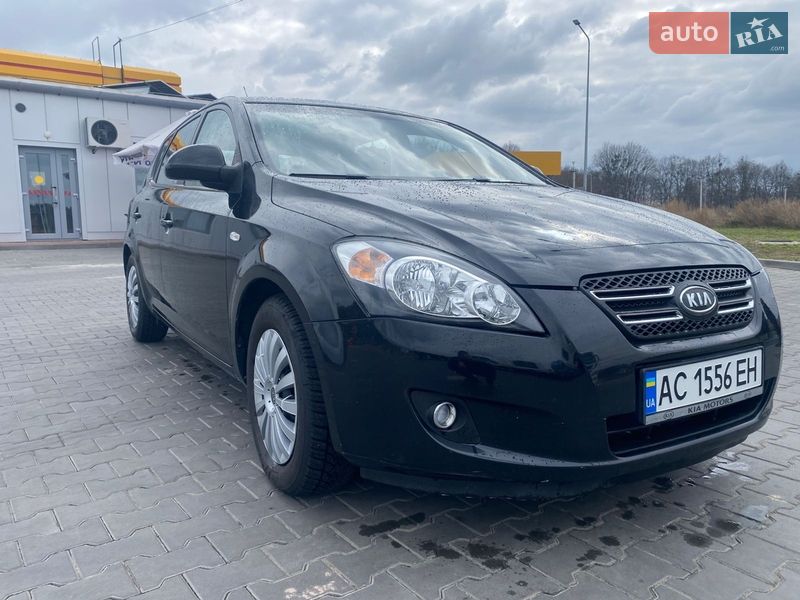 Хетчбек Kia Ceed 2008 в Луцьку фото 2 Хетчбек Kia Ceed 2008 в Луцьку