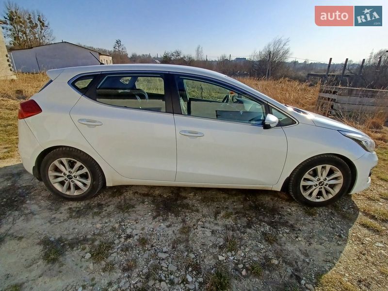 Хэтчбек Kia Ceed 2017 в Новом Роздоле