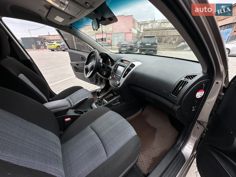 Універсал Kia Ceed 2012 в Ніжині фото 35 Універсал Kia Ceed 2012 в Ніжині