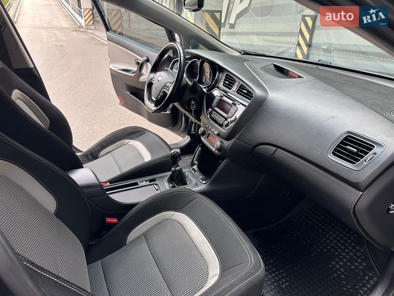 Хэтчбек Kia Ceed 2013 в Киеве фото 24 Хэтчбек Kia Ceed 2013 в Киеве