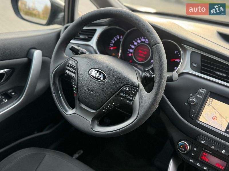 Универсал Kia Ceed 2017 в Луцке