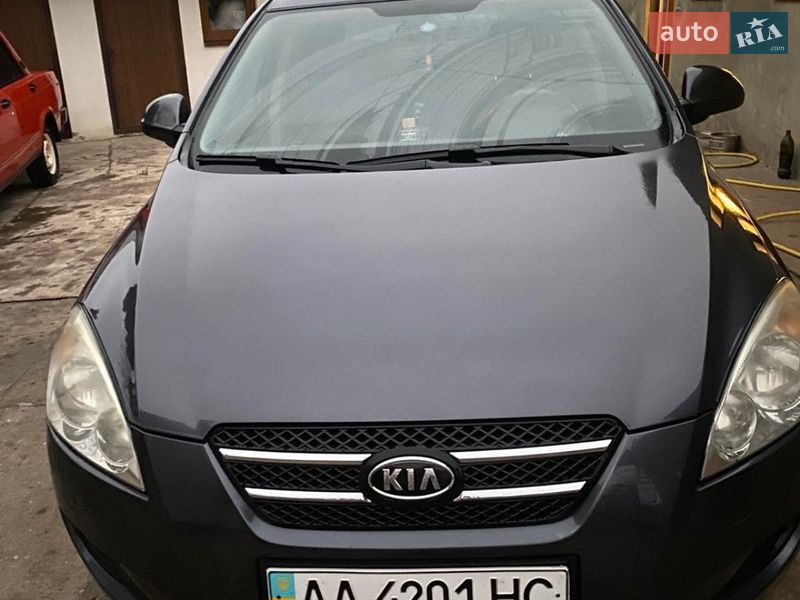 Хэтчбек Kia Ceed 2008 в Тлумаче