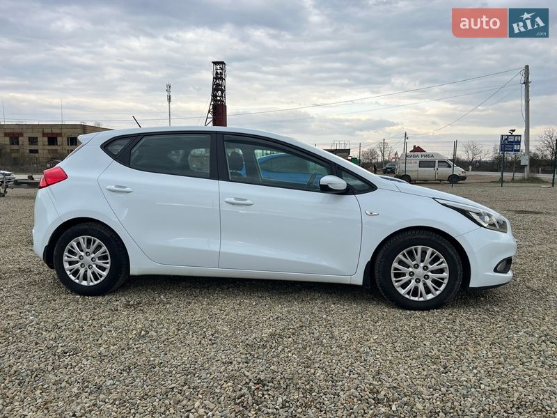 Хетчбек Kia Ceed 2014 в Калуші