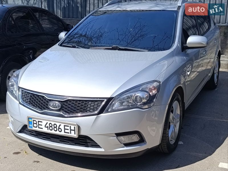 Универсал Kia Ceed 2012 в Березанке