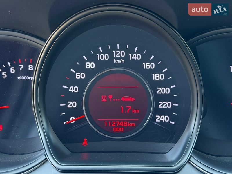 Хетчбек Kia Ceed 2016 в Києві фото 6 Хетчбек Kia Ceed 2016 в Києві