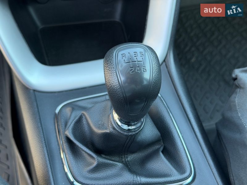 Хетчбек Kia Ceed 2016 в Києві фото 22 Хетчбек Kia Ceed 2016 в Києві