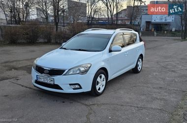 Універсал Kia Ceed 2011 в Дніпрі