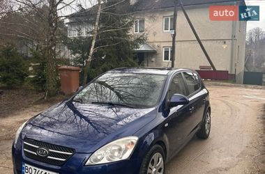 Хэтчбек Kia Ceed 2007 в Збараже
