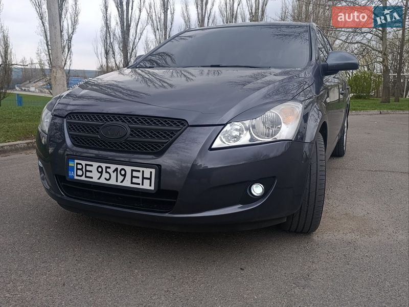 Хэтчбек Kia Ceed 2007 в Южноукраинске