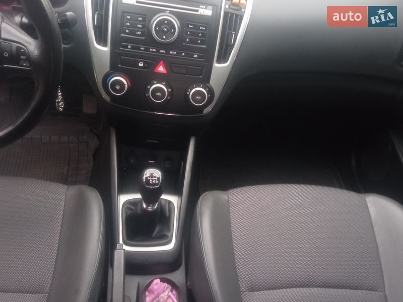 Универсал Kia Ceed 2009 в Мостиске