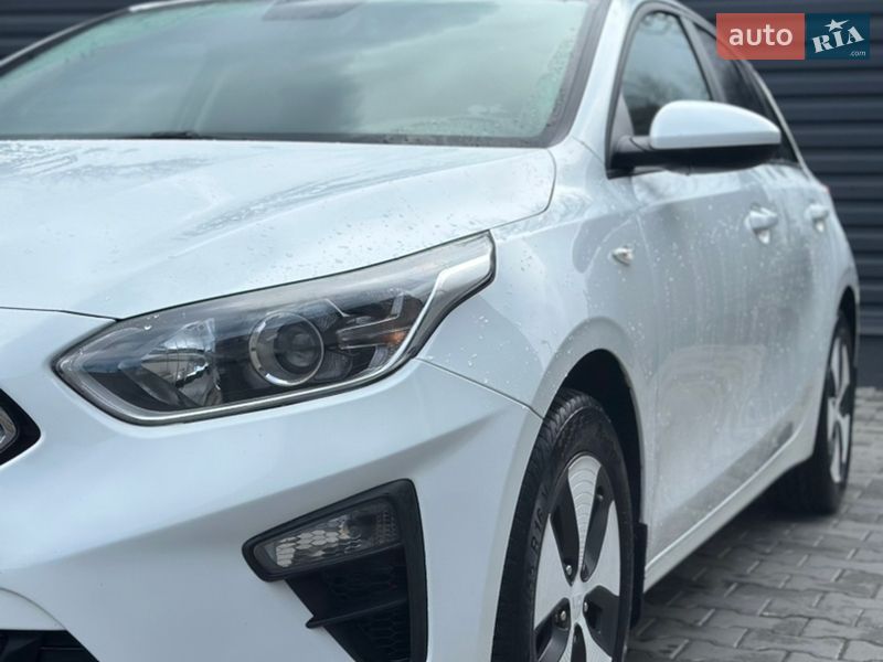 Хетчбек Kia Ceed 2019 в Києві фото 6 Хетчбек Kia Ceed 2019 в Києві