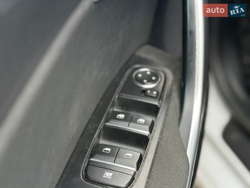 Хетчбек Kia Ceed 2019 в Києві фото 16 Хетчбек Kia Ceed 2019 в Києві