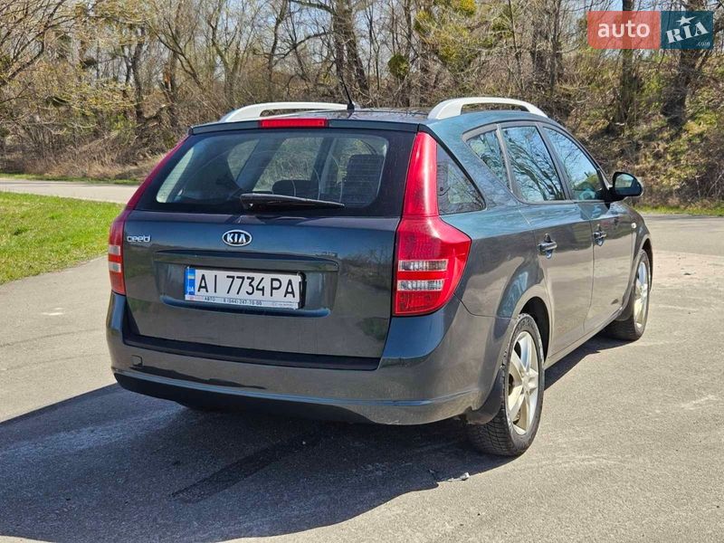 Универсал Kia Ceed 2008 в Обухове