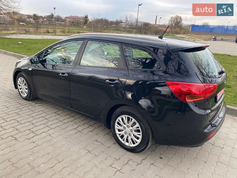 Универсал Kia Ceed 2013 в Сокале